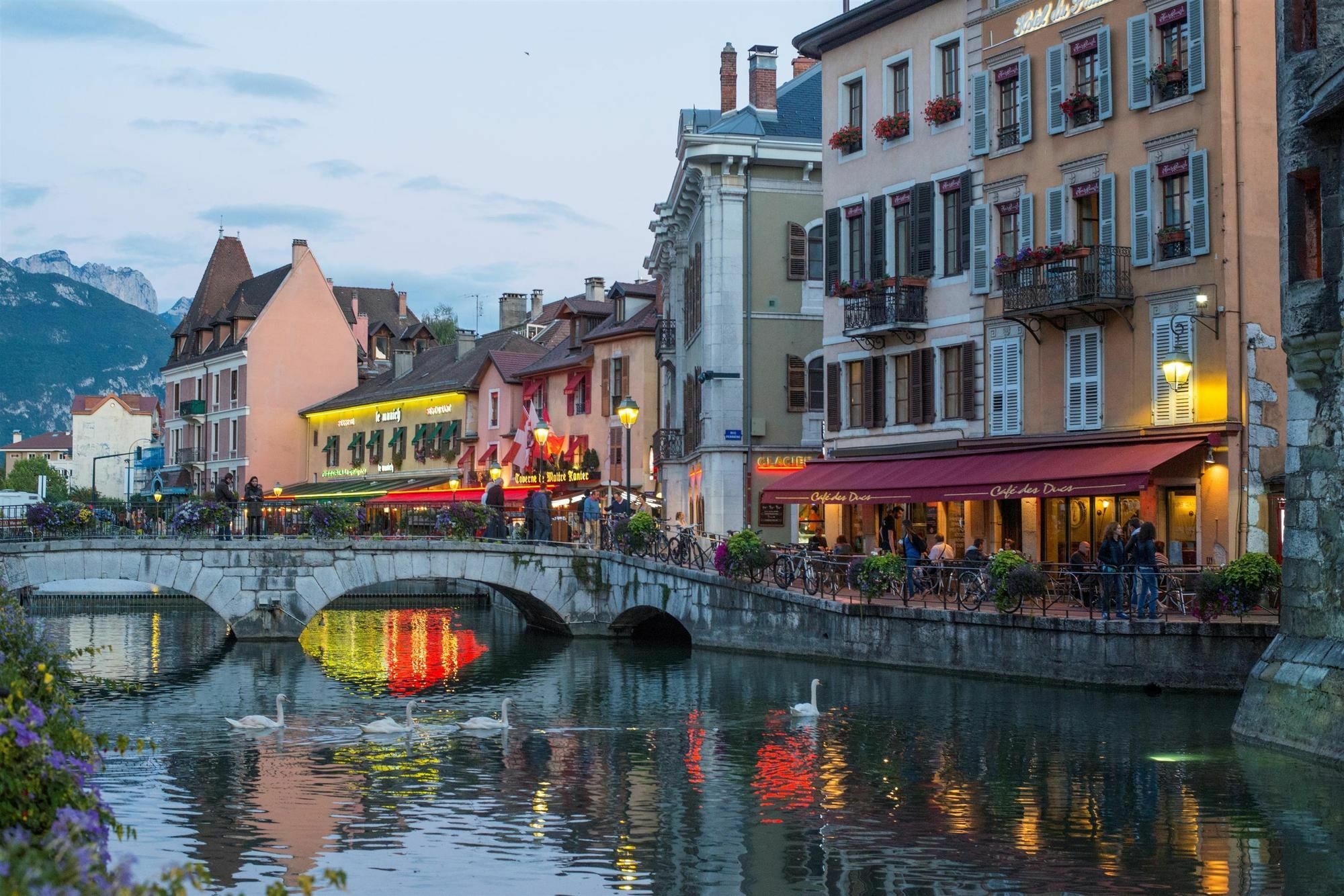 Hotel Campanile Annecy - Cran Gevrier Exteriér fotografie